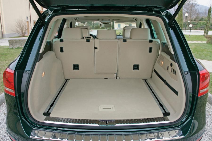  Volkswagen Touareg 2010 года  (фото 63 из 139)